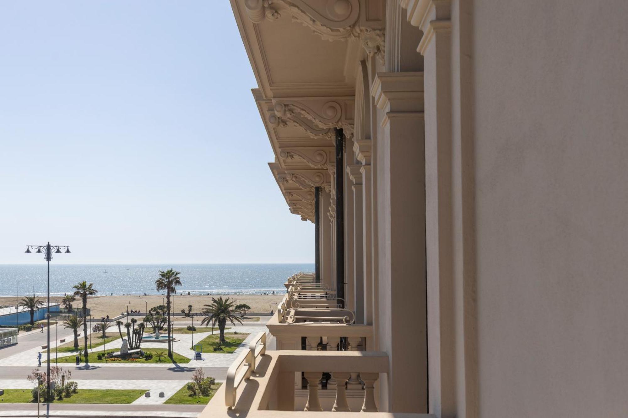 Grand Hotel Principe Di Piemonte Viareggio Esterno foto
